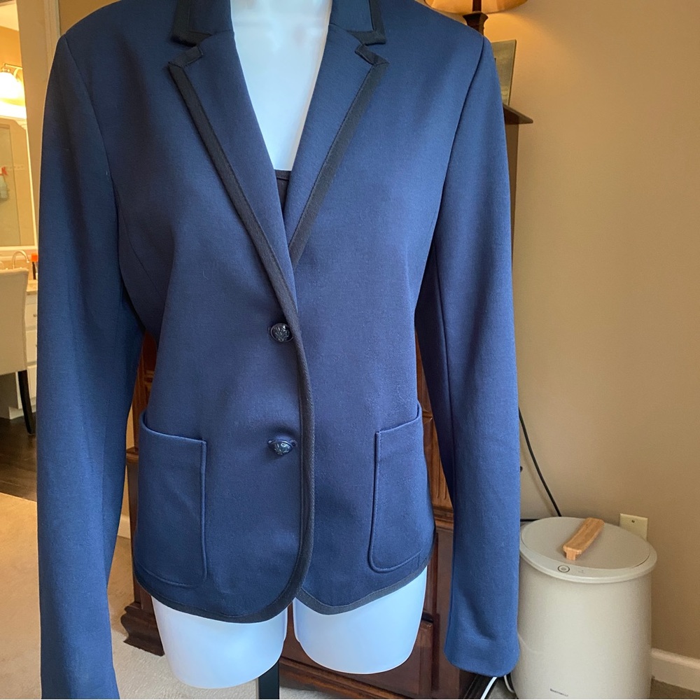 NWOT Gap Academy blazer. Navy with black trim. Size 10 - Picture 4 of 9